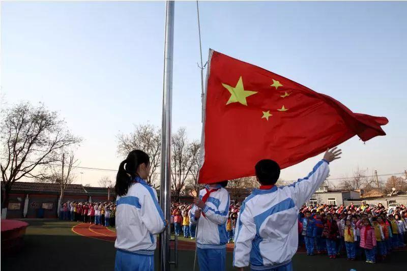 华为 2021 年营收较上年下降 28.9%，可能的原因是什么？游戏画面