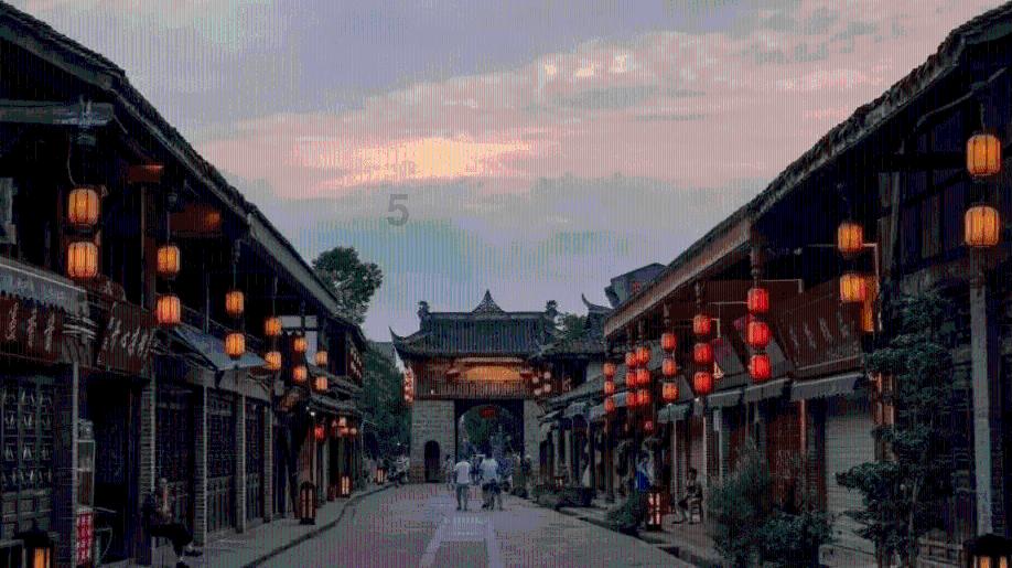 门窗完好且都关闭，外面打雷会把家里大厅的吊扇打坏吗？
